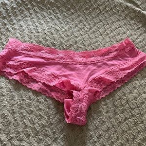 Victoria’s Secret Pink with Lace Trim Cheeky Panty - Small